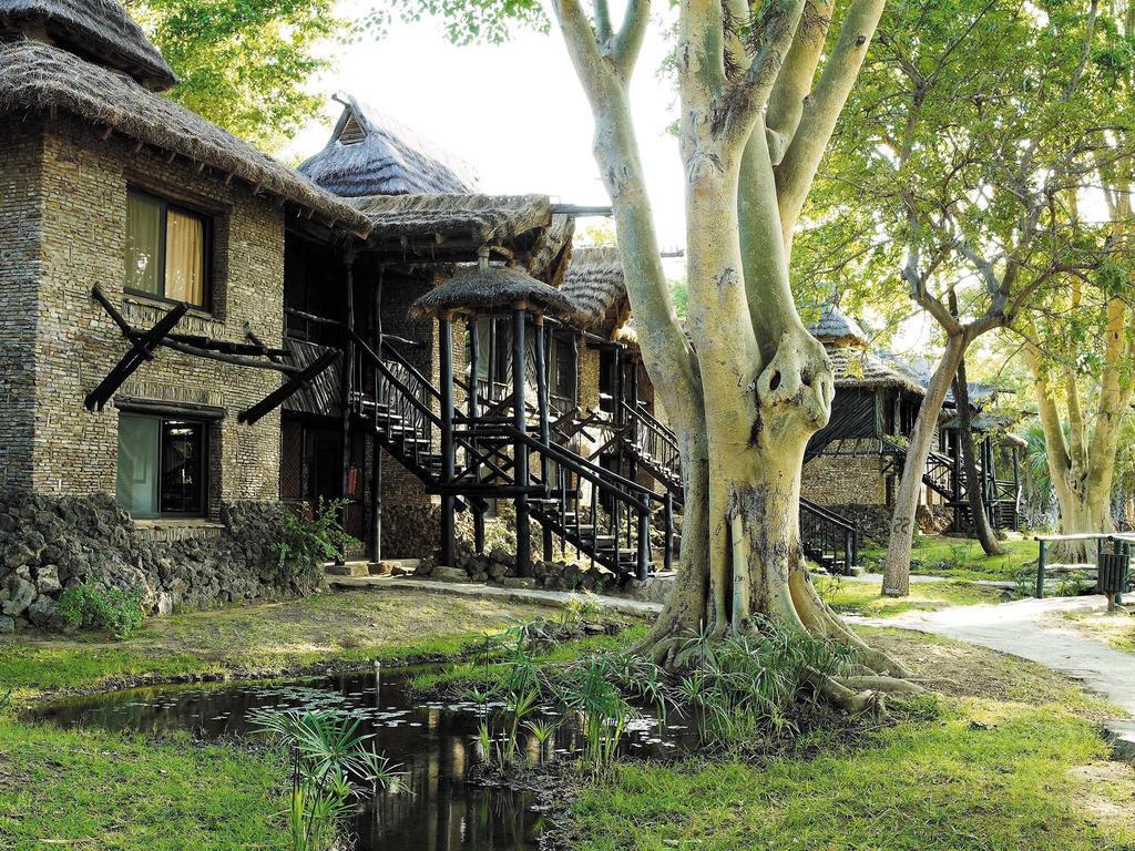 Sarova Shaba Game Lodge Archers Post Exterior foto