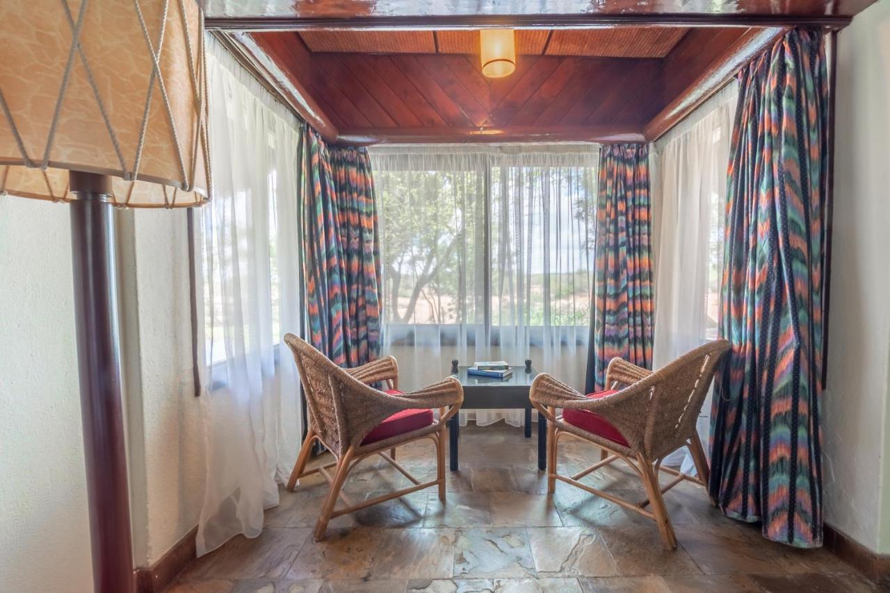 Sarova Shaba Game Lodge Archers Post Exterior foto